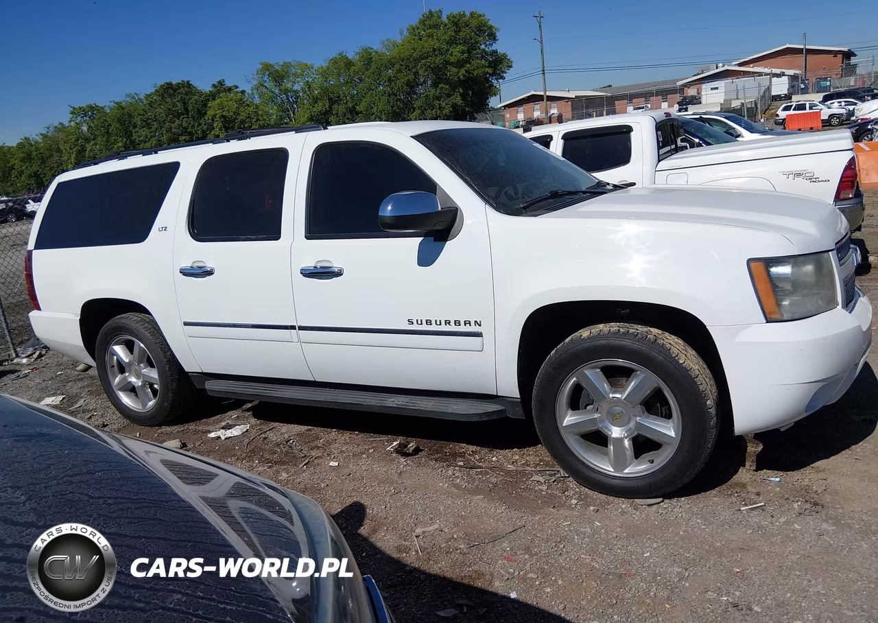 2010 Chevrolet Suburban 1500 Ltz VIN:1GNUKKE35AR173463 - 13