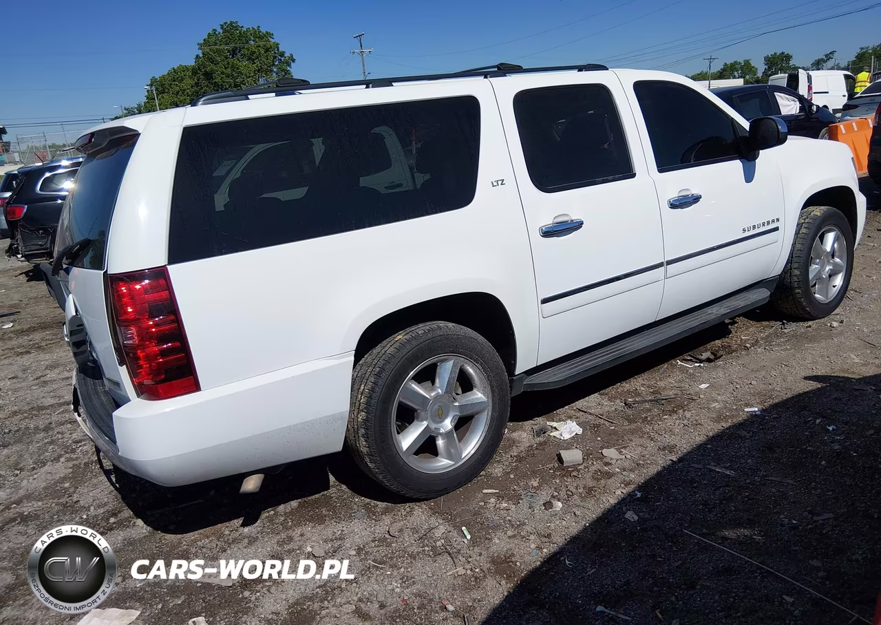 2010 Chevrolet Suburban 1500 Ltz VIN:1GNUKKE35AR173463 - 4