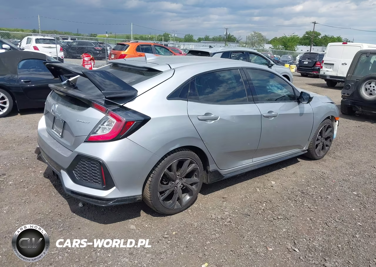 2019 Honda Civic Sport VIN:SHHFK7H46KU404735 - 4