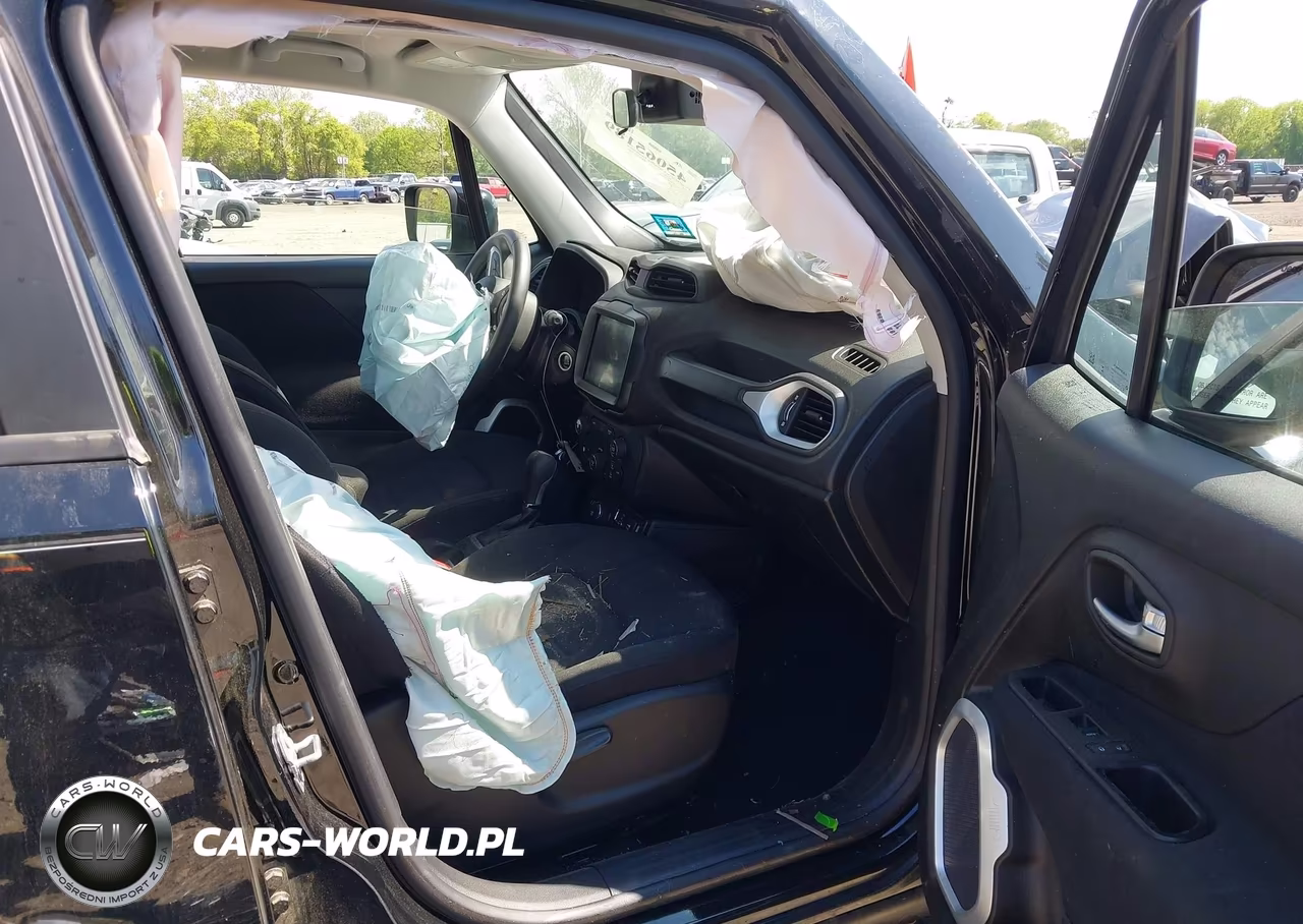 2018 Jeep Renegade Latitude 4X4 VIN:ZACCJBBB2JPH82947 - 5