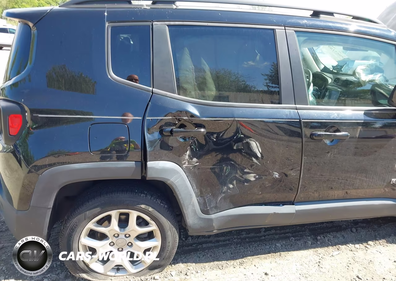 2018 Jeep Renegade Latitude 4X4 VIN:ZACCJBBB2JPH82947 - 6