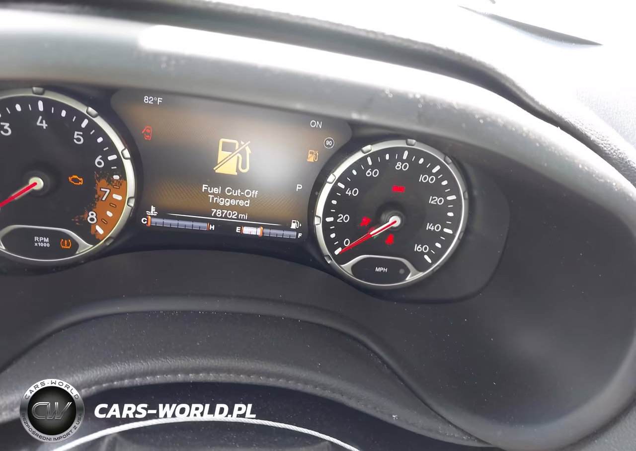 2018 Jeep Renegade Latitude 4X4 VIN:ZACCJBBB2JPH82947 - 7