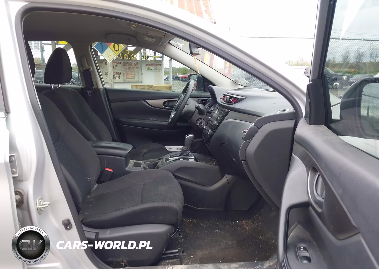 2018 Nissan Rogue Sport S VIN:JN1BJ1CPXJW164085 - 5