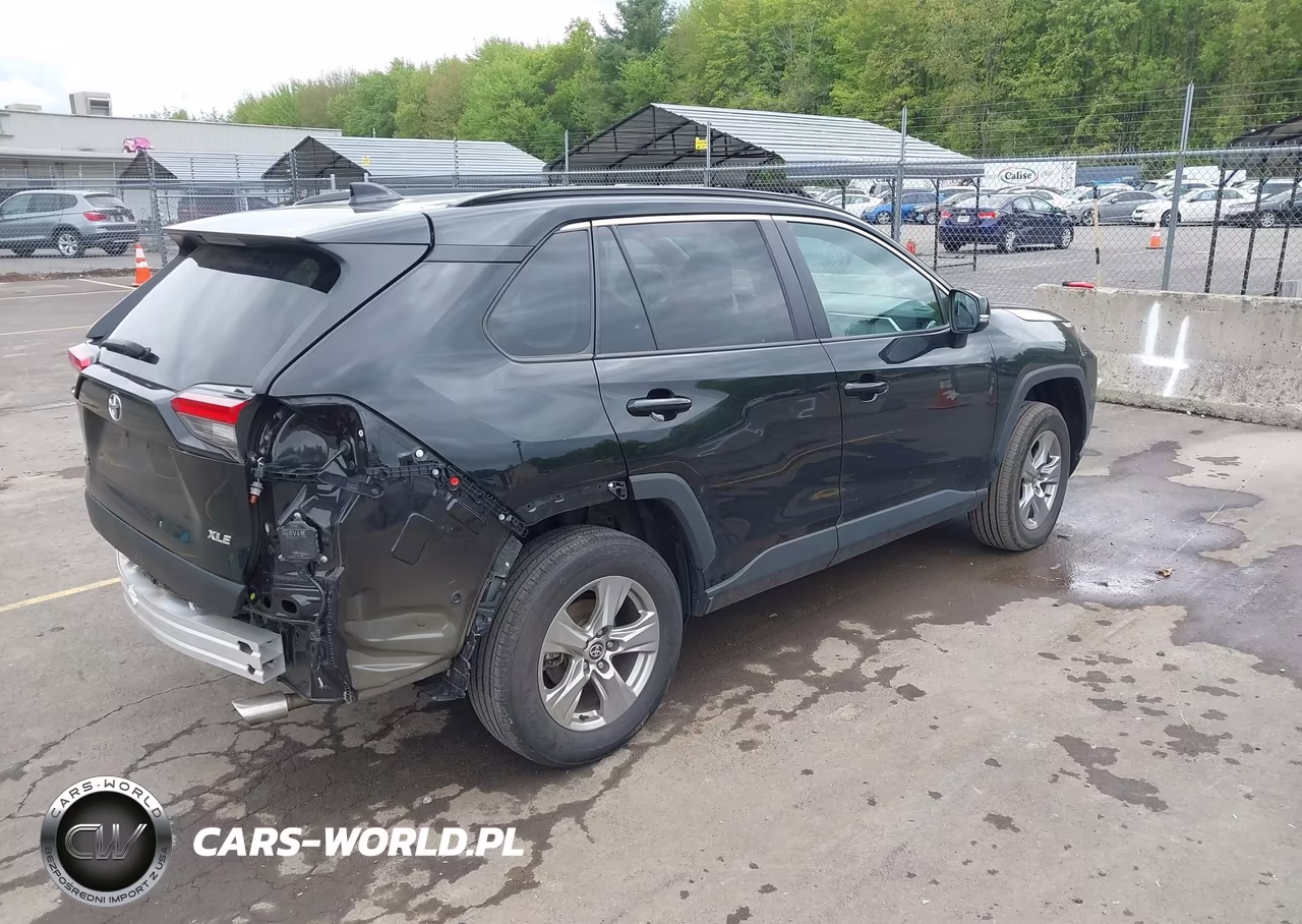 2024 Toyota Rav4 Xle VIN:2T3W1RFV5RW333771 - 4