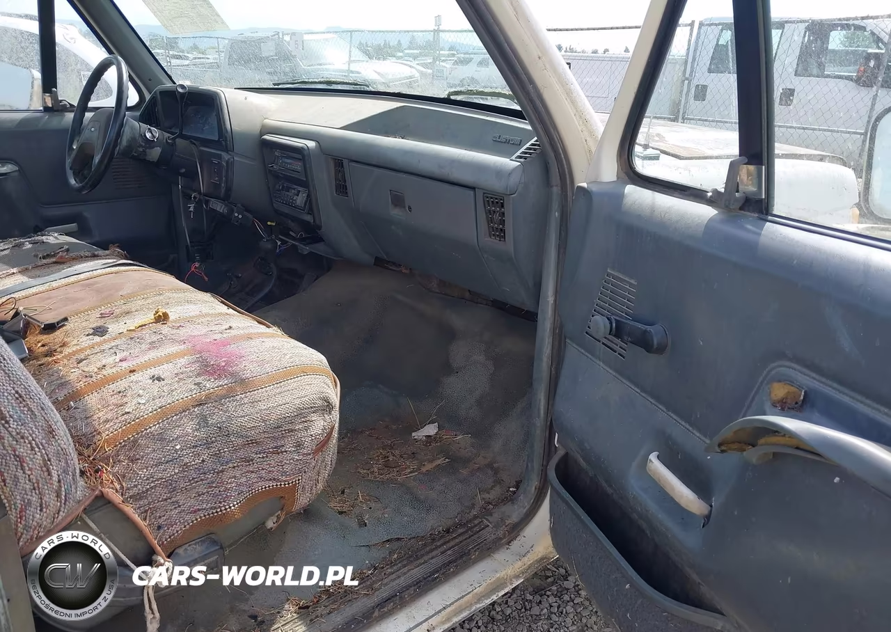 1990 Ford F250 VIN:2FTHF26G5LCA45059 - 5