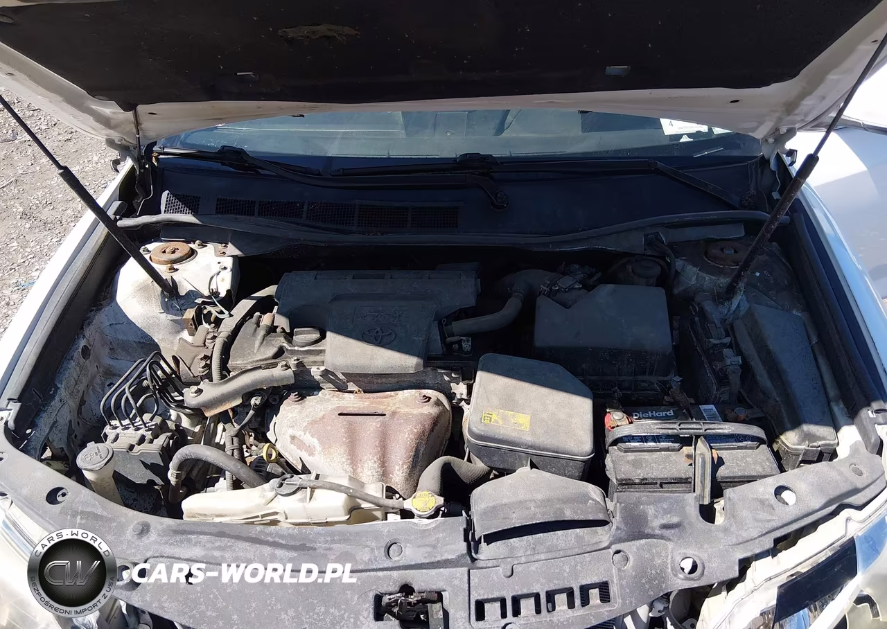 2014 Toyota Camry Se VIN:NY74323 - 10