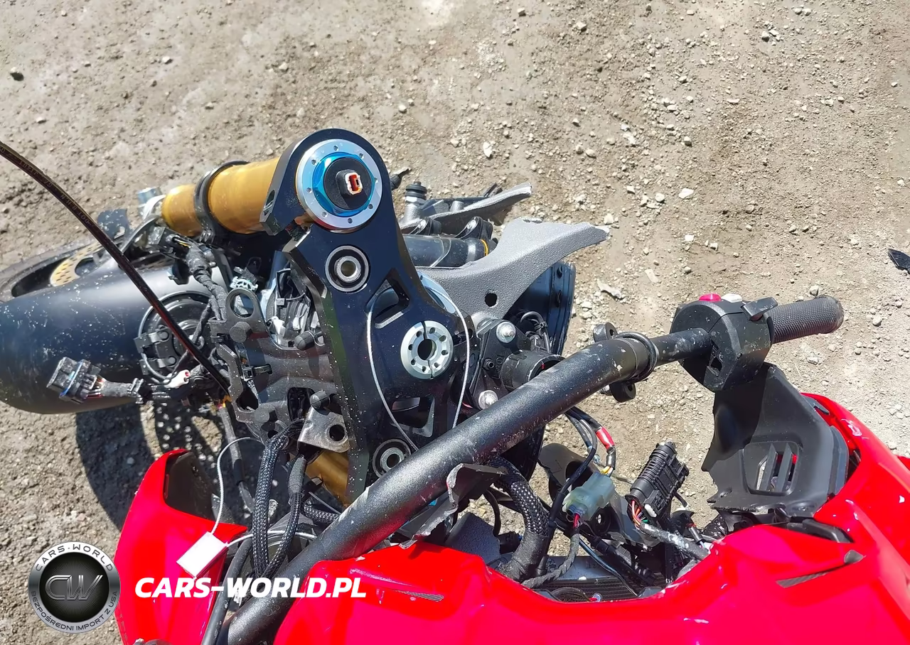 2026 Ducati Streetfighter V4-V4S VIN:ZDMFAK6W0TB002505 - 7