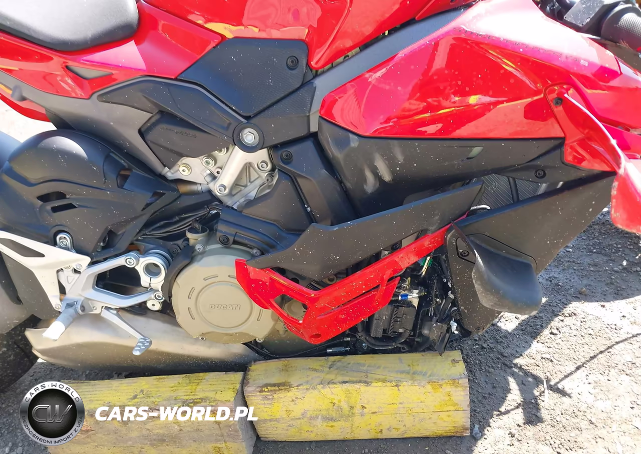 2026 Ducati Streetfighter V4-V4S VIN:ZDMFAK6W0TB002505 - 8