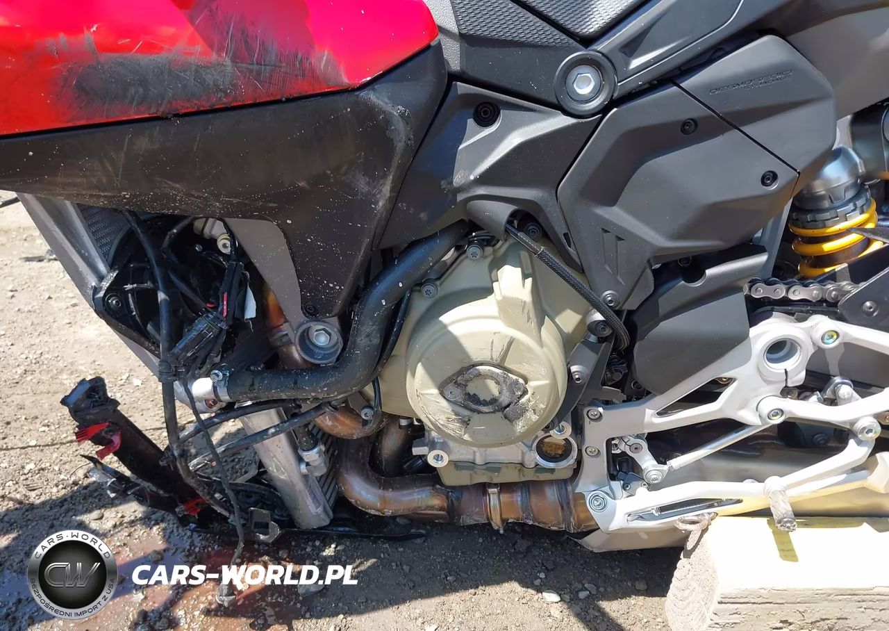 2026 Ducati Streetfighter V4-V4S VIN:ZDMFAK6W0TB002505 - 9