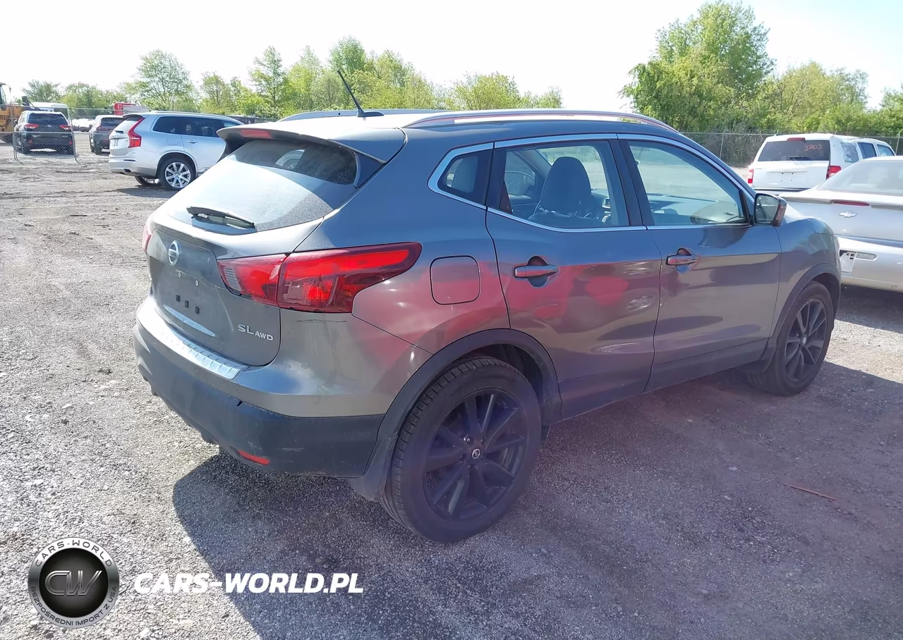 2017 Nissan Rogue Sport Sl VIN:JN1BJ1CR3HW116696 - 4