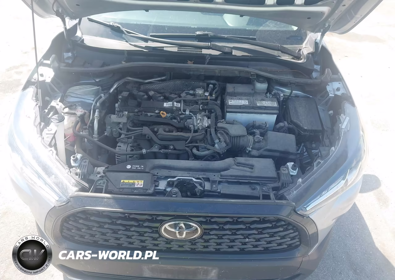 2023 Toyota Corolla Cross Le VIN:7MUCAABG8PV075388 - 10