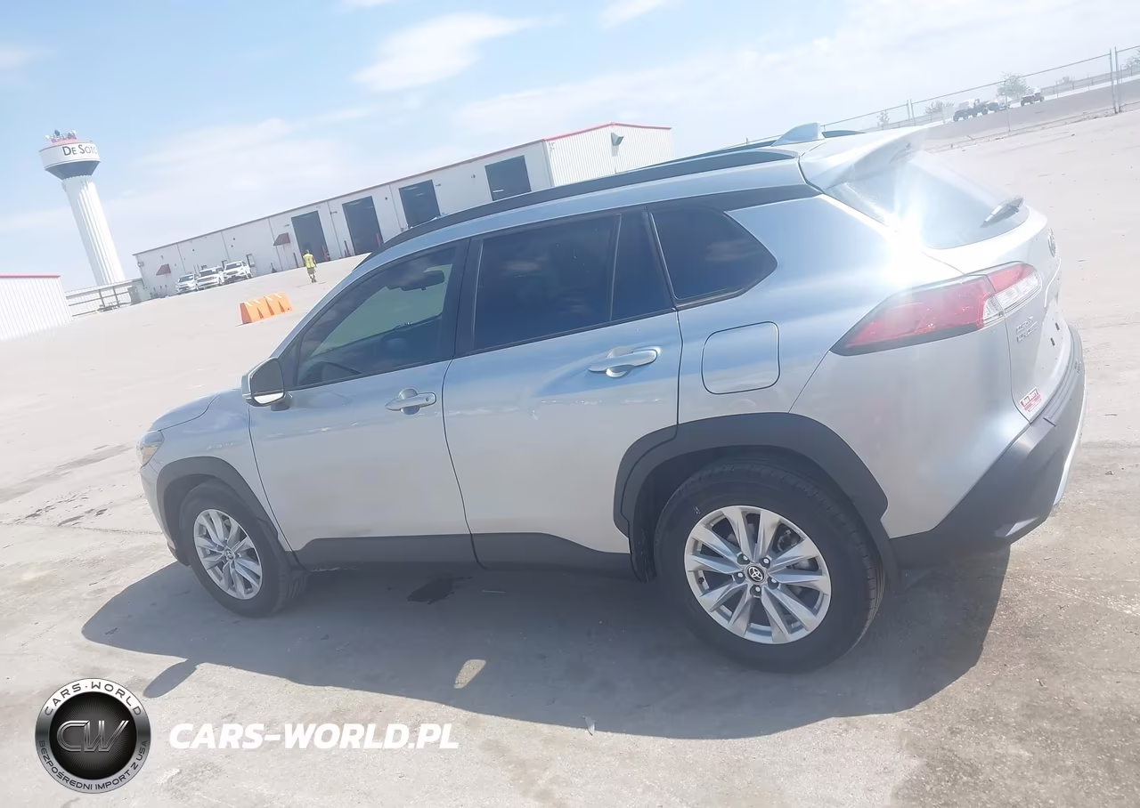 2023 Toyota Corolla Cross Le VIN:7MUCAABG8PV075388 - 14
