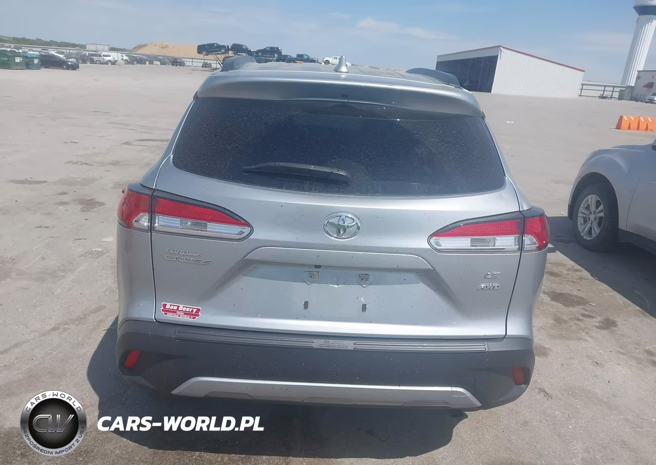 2023 Toyota Corolla Cross Le VIN:7MUCAABG8PV075388 - 21