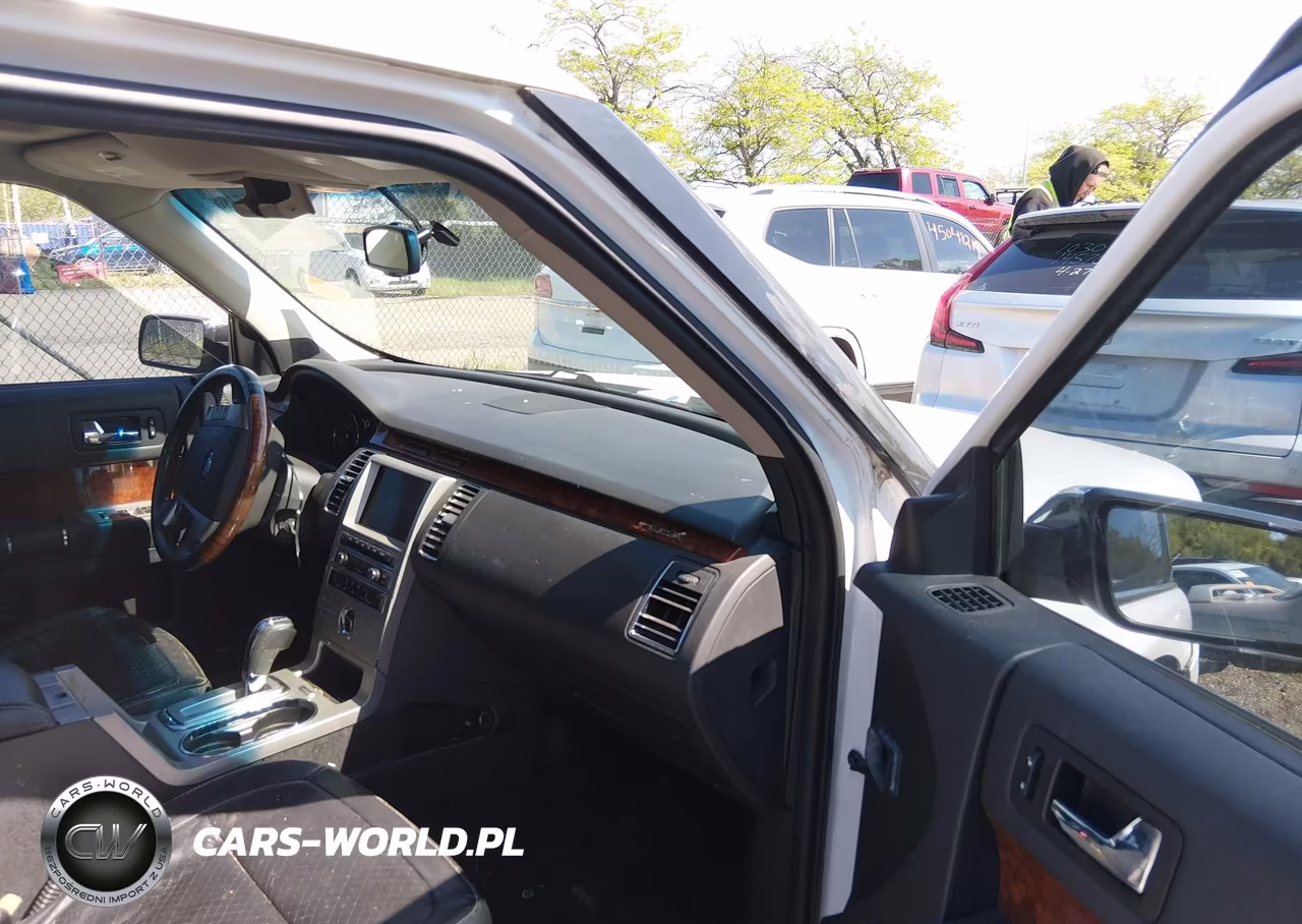 2009 Ford Flex Limited VIN:2FMEK63C09BA84160 - 5