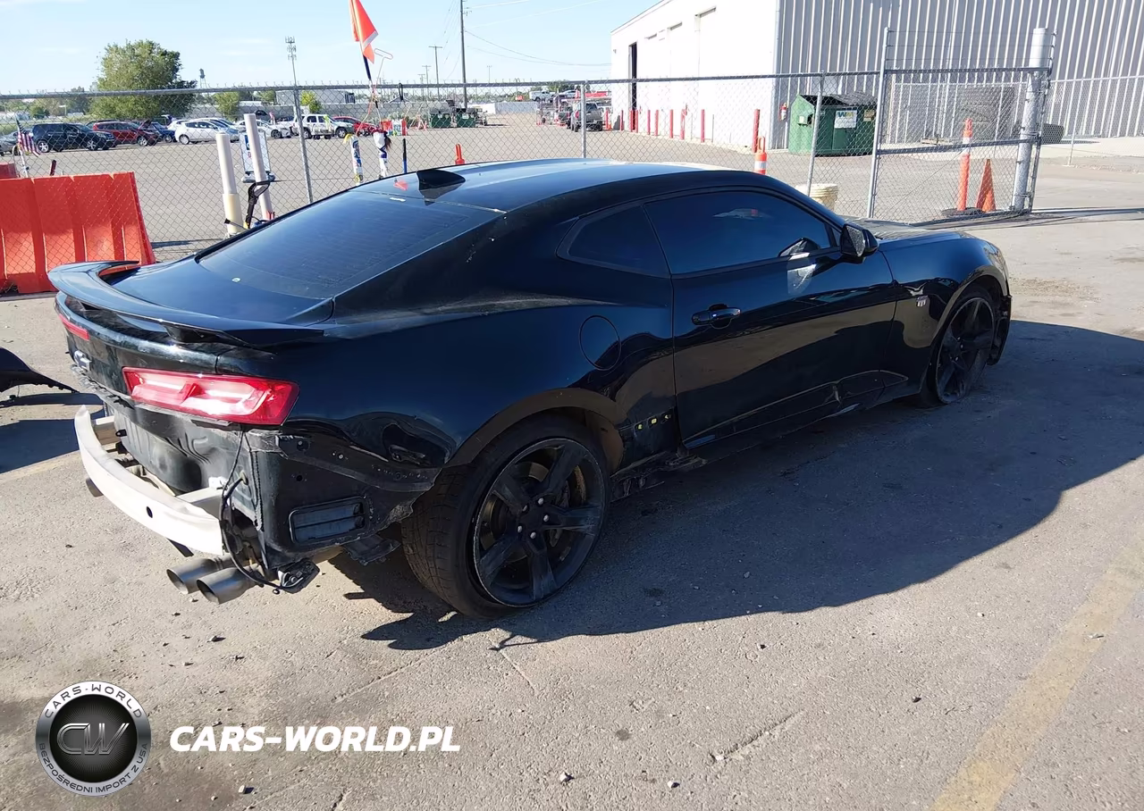 2018 Chevrolet Camaro 1Ss VIN:1G1FE1R77J0121751 - 4