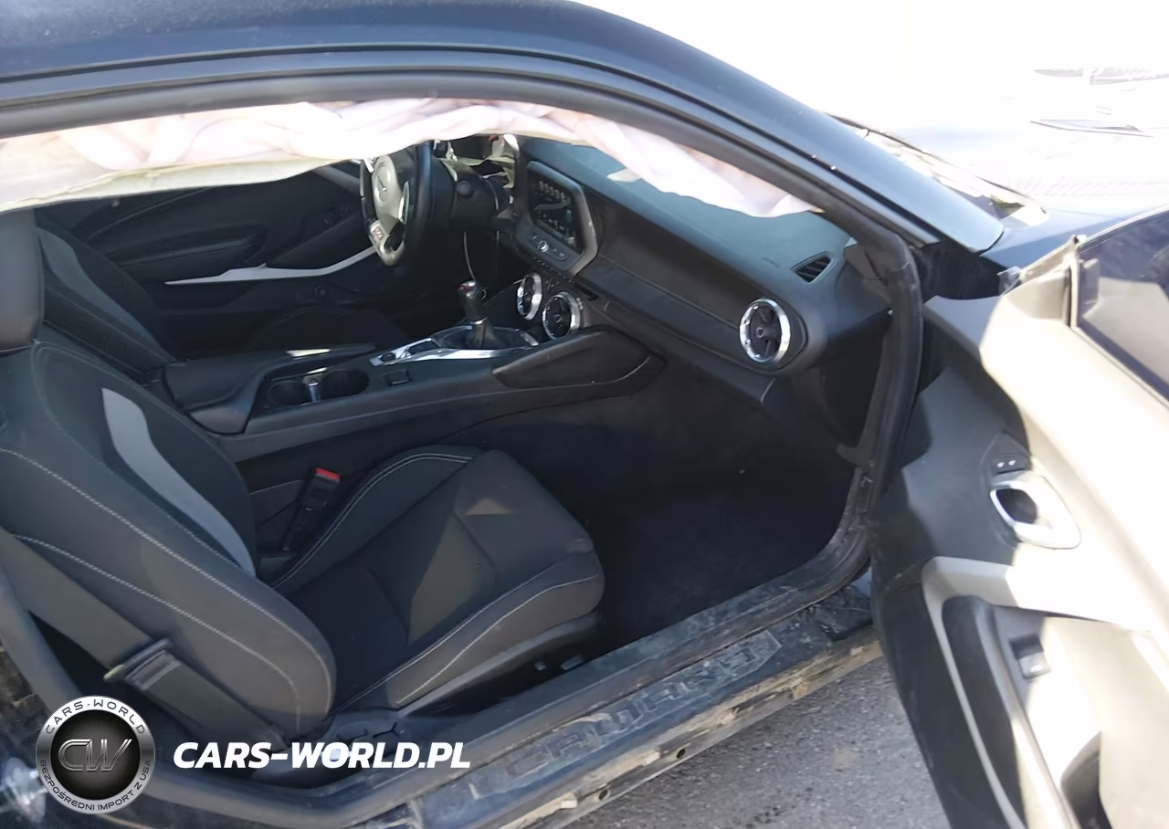 2018 Chevrolet Camaro 1Ss VIN:1G1FE1R77J0121751 - 5