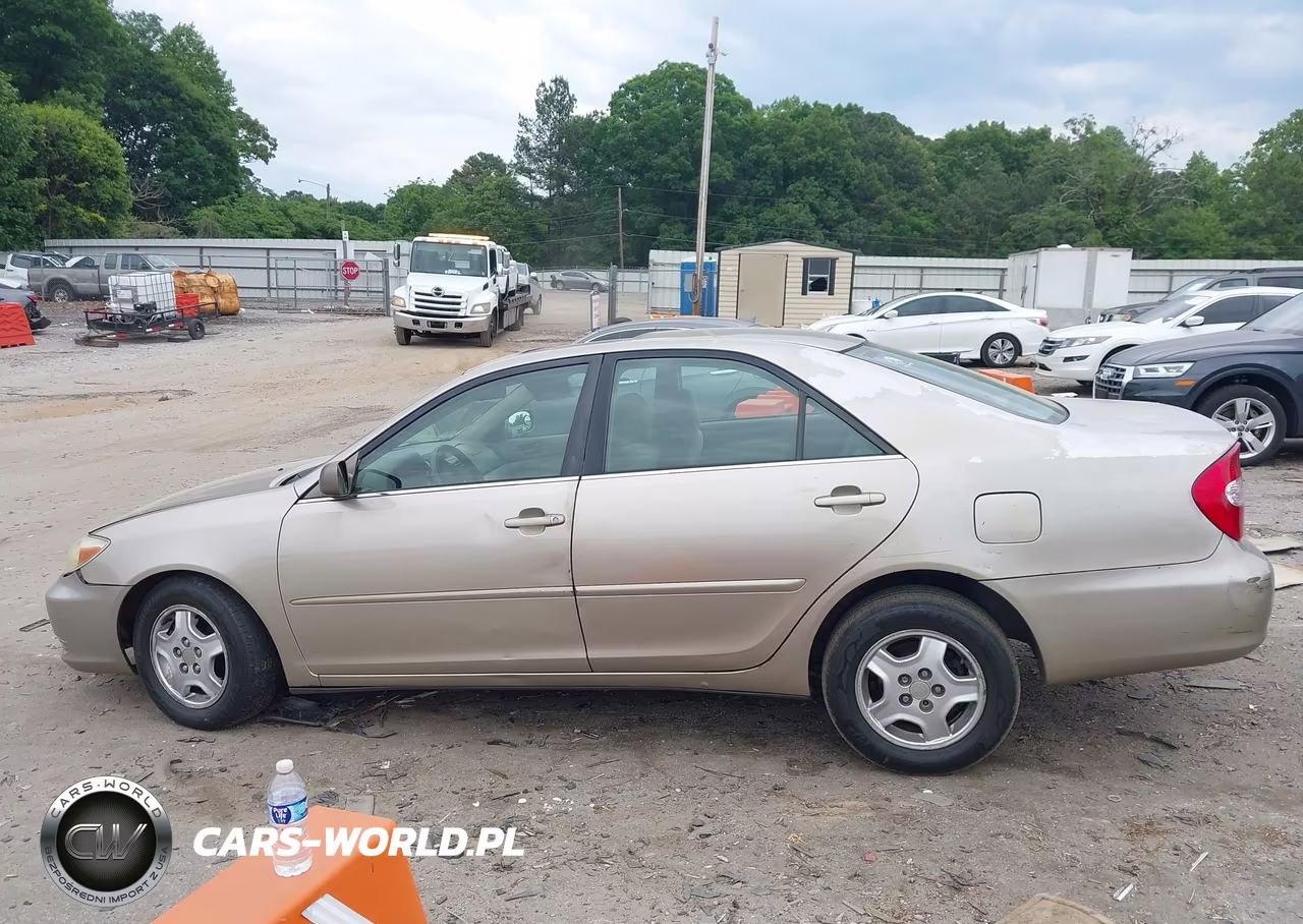2003 Toyota Camry Le V6 VIN:4T1BF30K13U542257 - 14