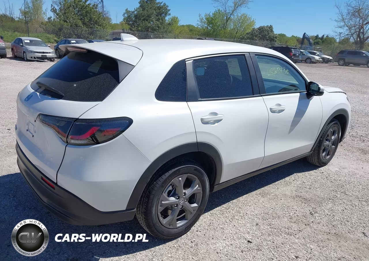 2026 Honda Hr-V Awd Lx VIN:3CZRZ2H30TM760061 - 4