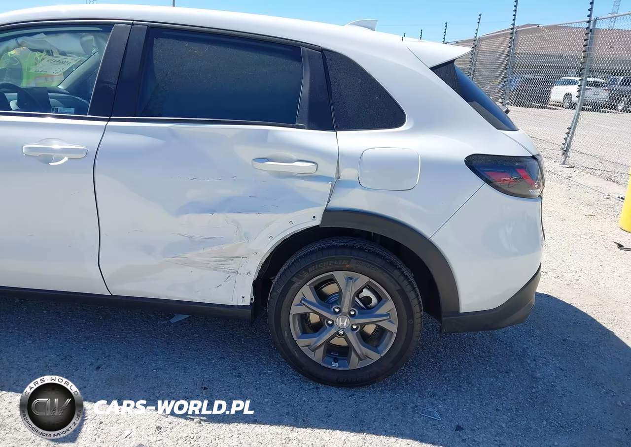 2026 Honda Hr-V Awd Lx VIN:3CZRZ2H30TM760061 - 6