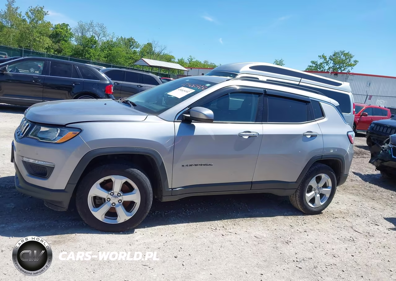 2017 Jeep New Compass Latitude 4X4 VIN:3C4NJDBB5HT679786 - 14