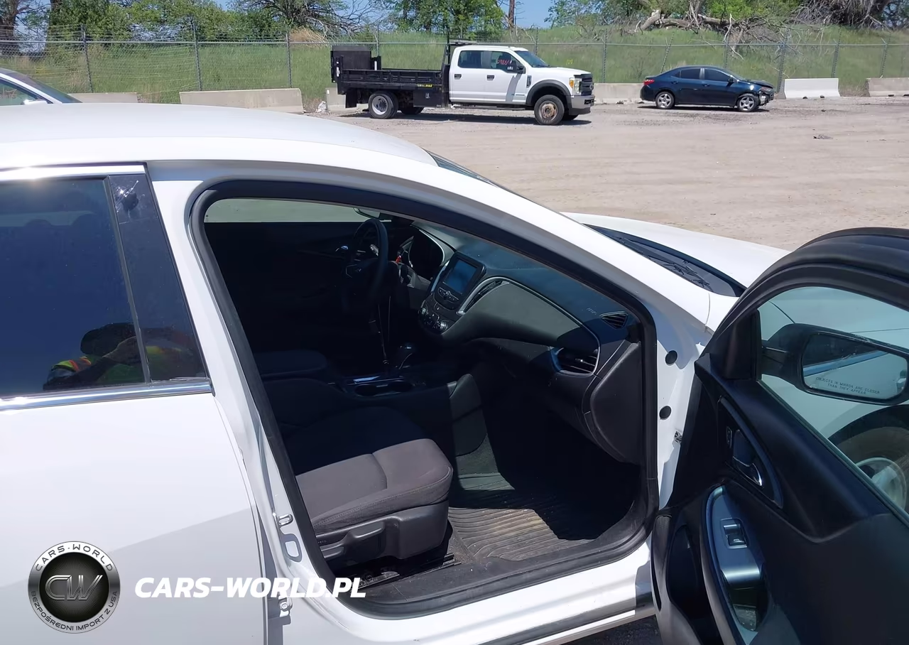 2018 CHEVROLET MALIBU LS VIN:1G1ZB5ST6JF202113 - 5