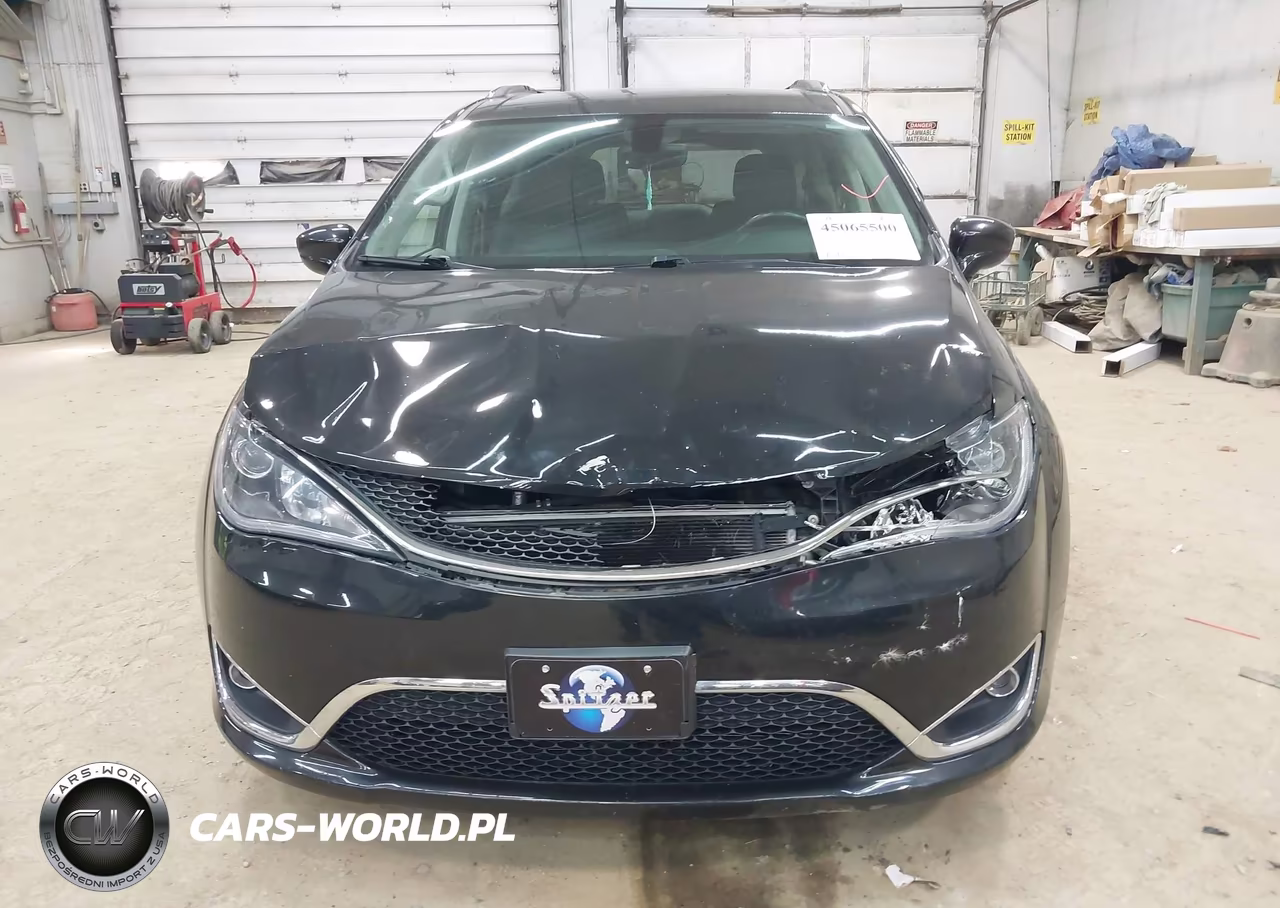 2019 Chrysler Pacifica Touring L VIN:2C4RC1BG7KR613482 - 12