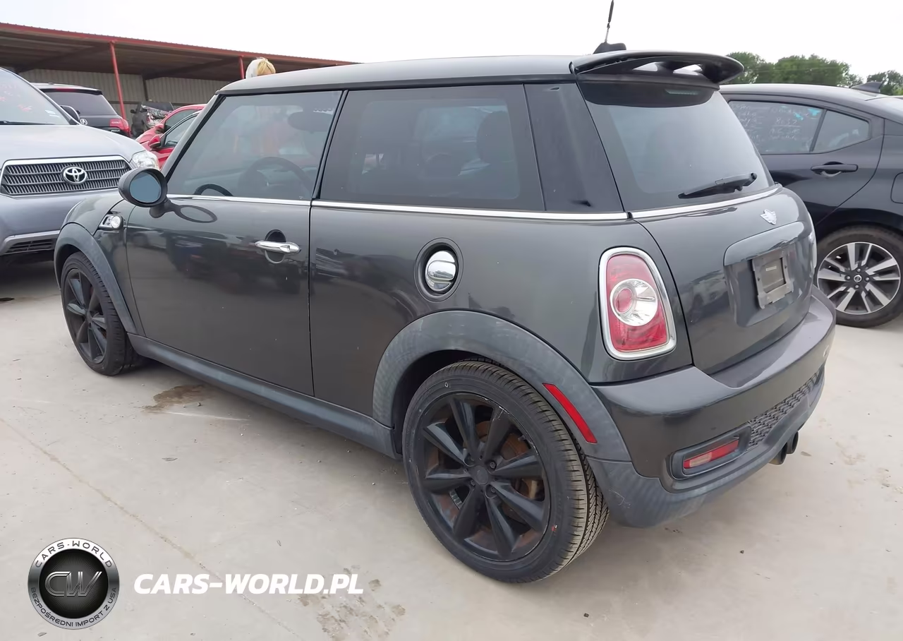 2011 Mini Cooper S VIN:WMWSV3C59BTY15749 - 3