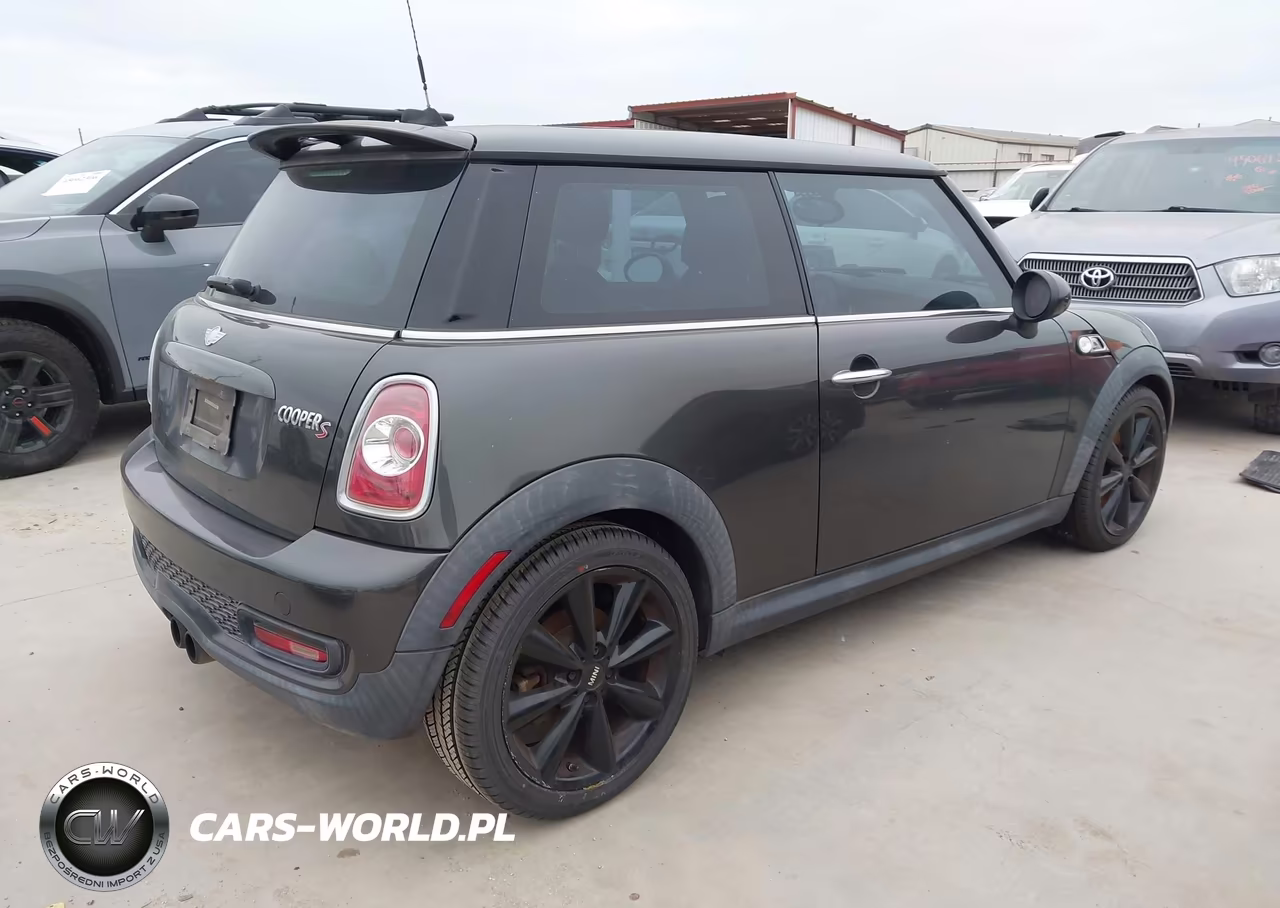 2011 Mini Cooper S VIN:WMWSV3C59BTY15749 - 4