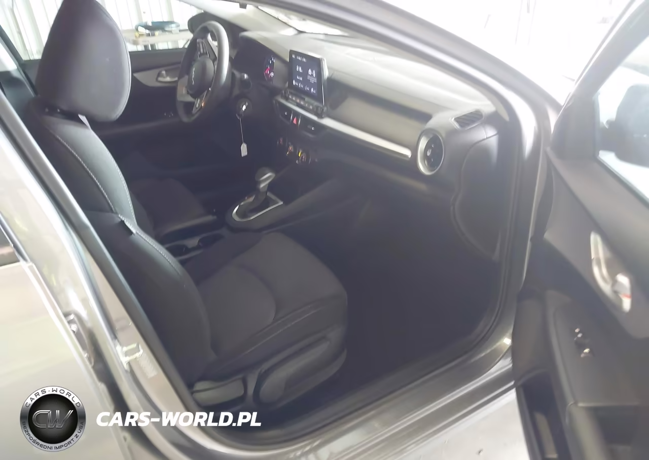 2024 Kia Forte Lxs VIN:3KPF24AD8RE837404 - 5