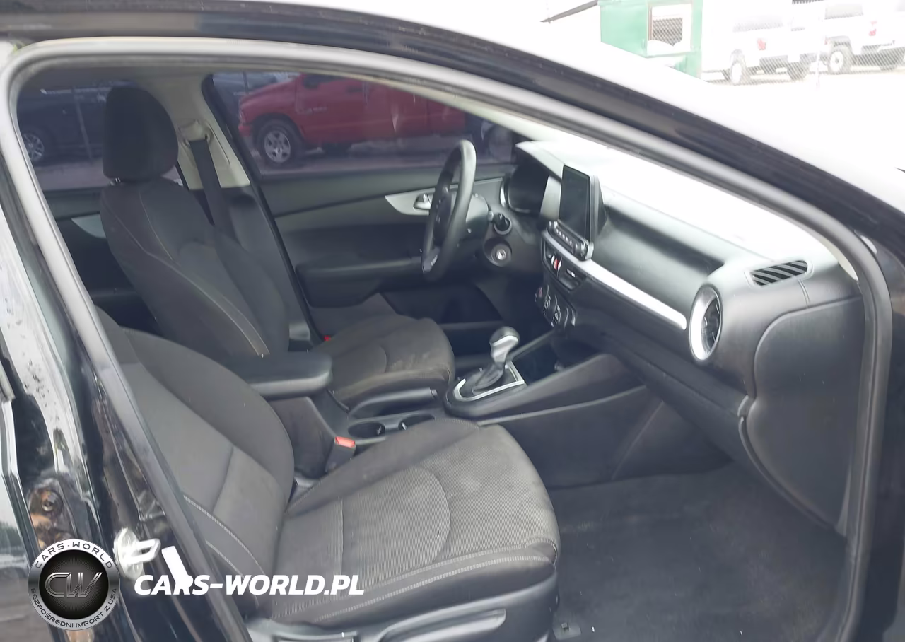 2023 Kia Forte Lxs VIN:3KPF24AD3PE567155 - 5