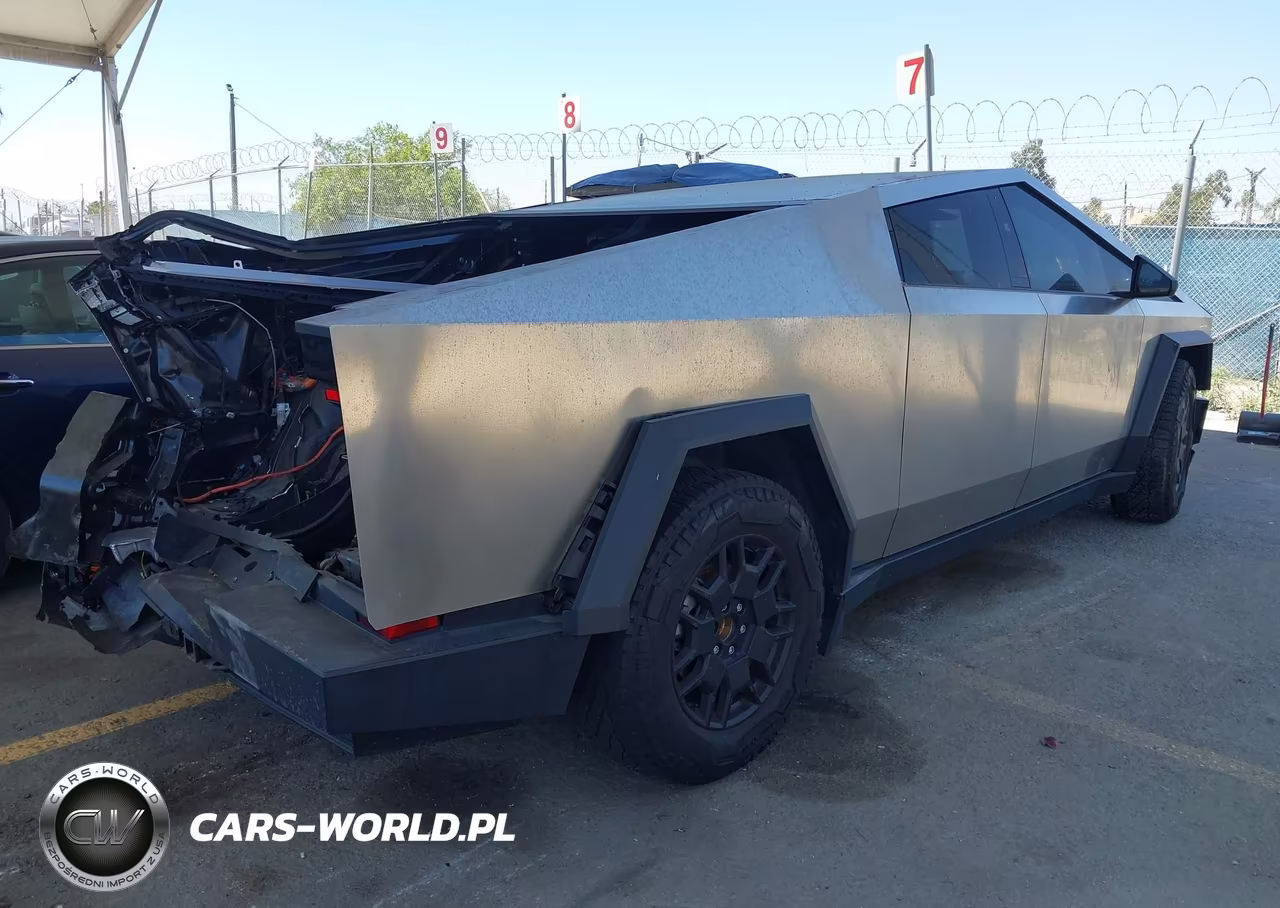 2024 Tesla Cybertruck All-Wheel Drive VIN:7G2CEHED8RA023494 - 4