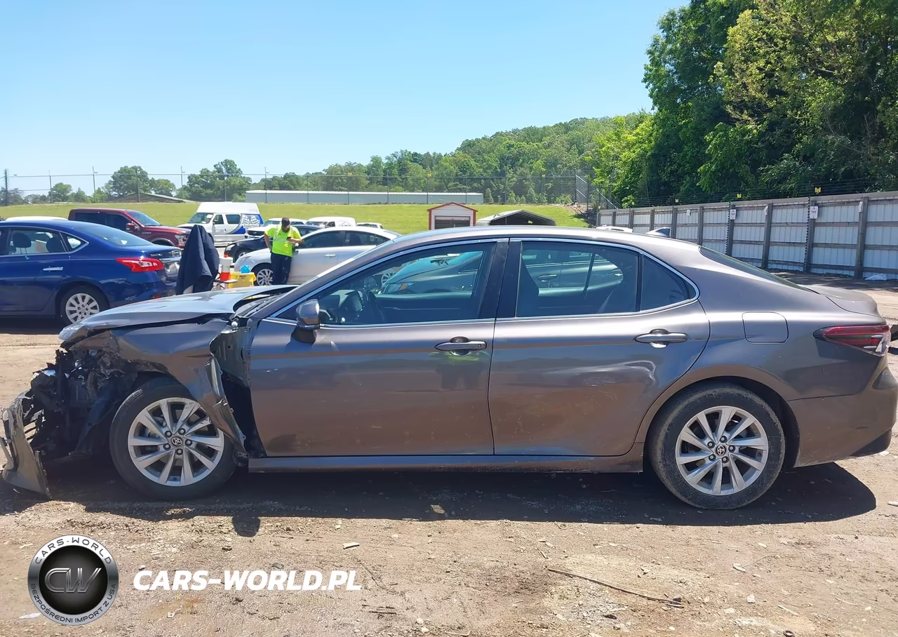 2022 Toyota Camry Le VIN:4T1R11AKXNU685727 - 14