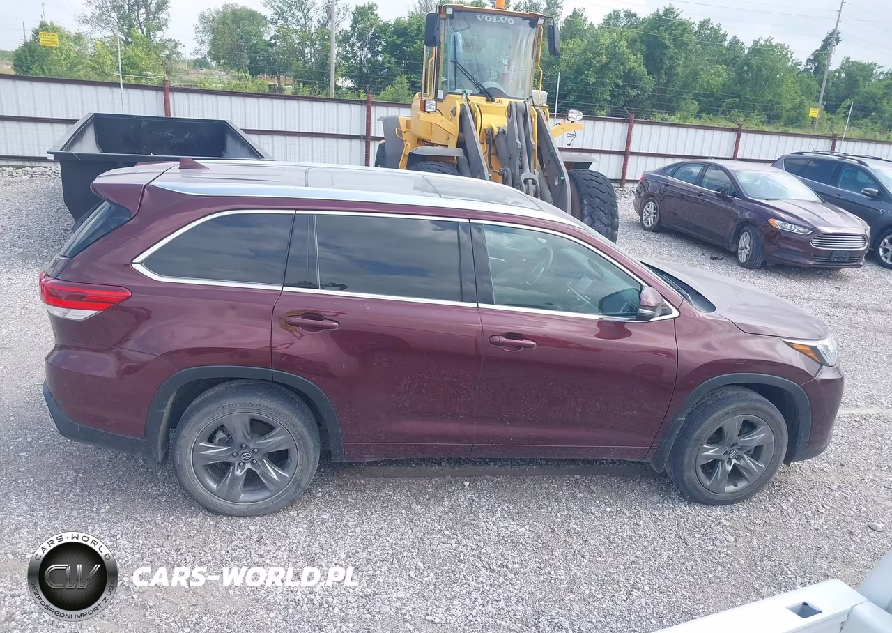 2017 Toyota Highlander Limited Platinum VIN:5TDDZRFH7HS393819 - 13