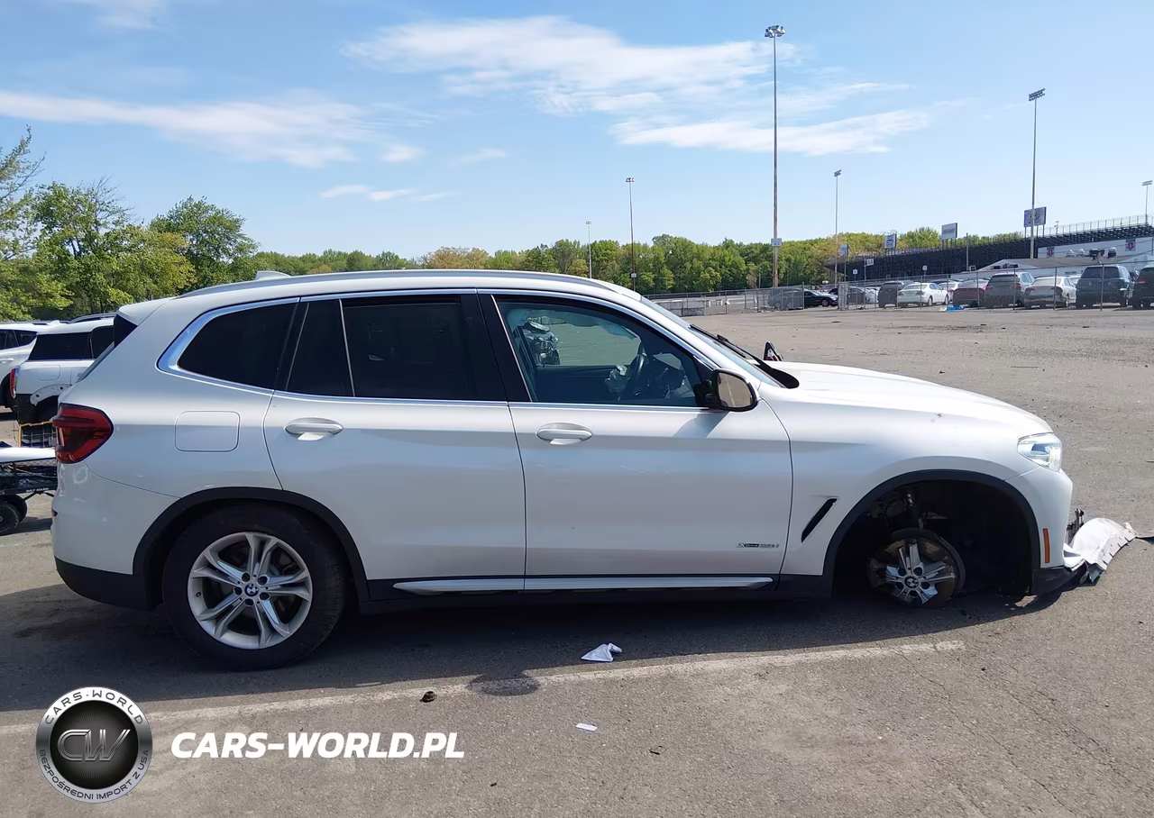 2018 BMW X3 xDrive30I VIN:5UXTR9C58JLD61119 - 13