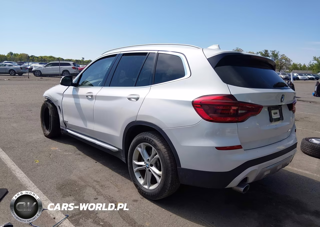 2018 BMW X3 xDrive30I VIN:5UXTR9C58JLD61119 - 3
