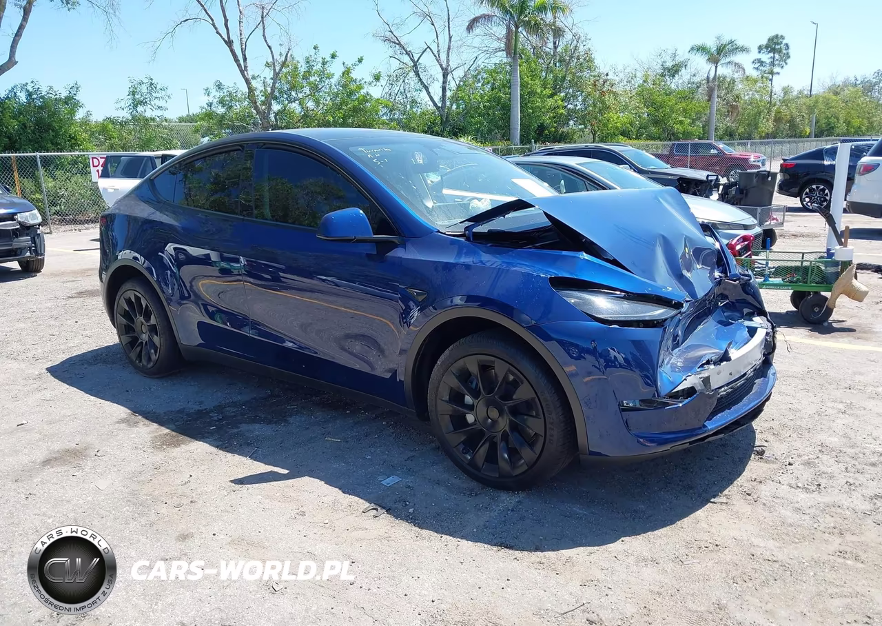 2025 Tesla Model Y Long Range Dual Motor All-Wheel Drive – zdjęcie 1 z 16
