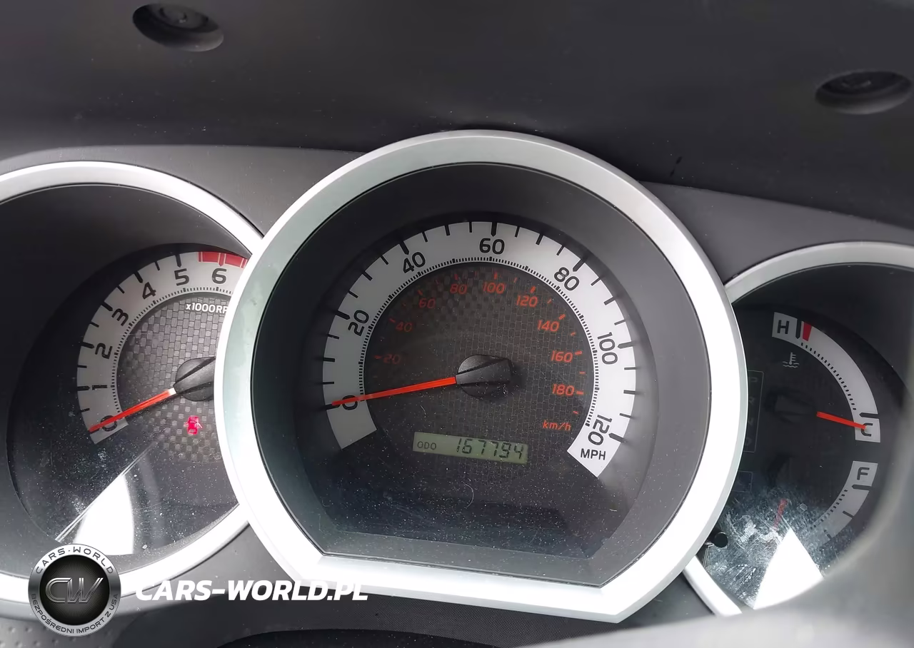 2015 Toyota Tacoma Base V6 VIN:3TMLU4EN1FM165414 - 7