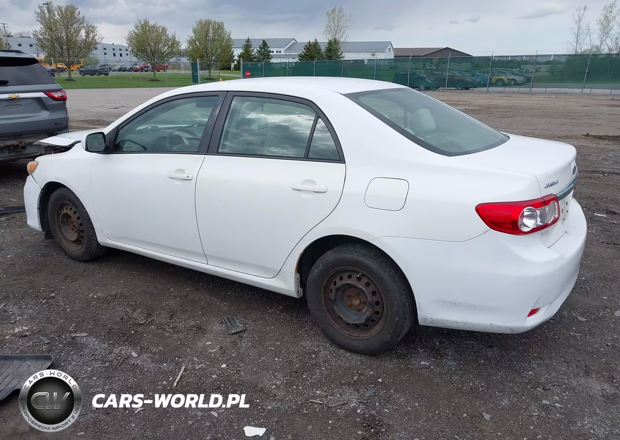 2011 Toyota Corolla Le VIN:JTDBU4EEXB9142864 - 3