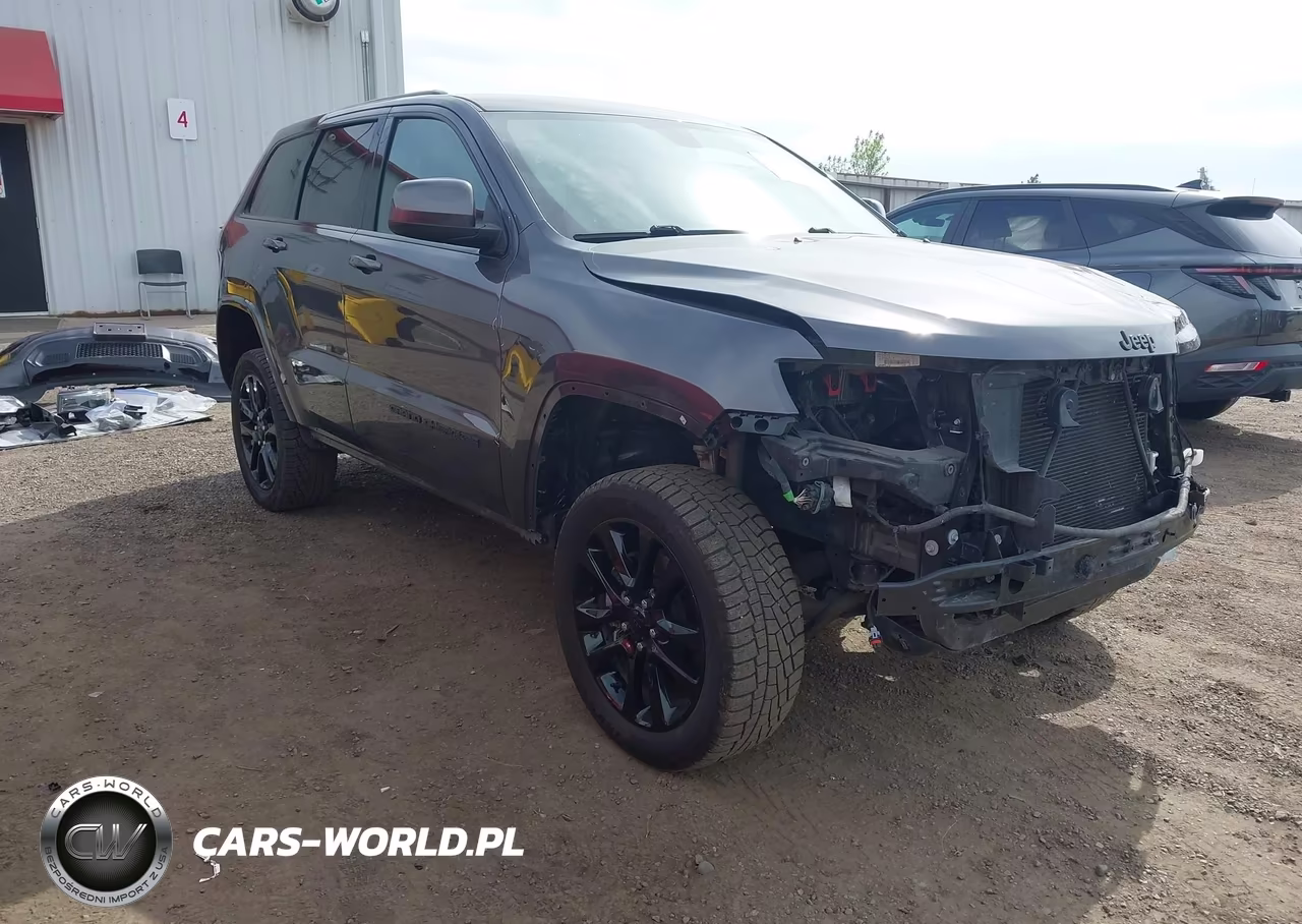 2021 Jeep Grand Cherokee Laredo X 4X4