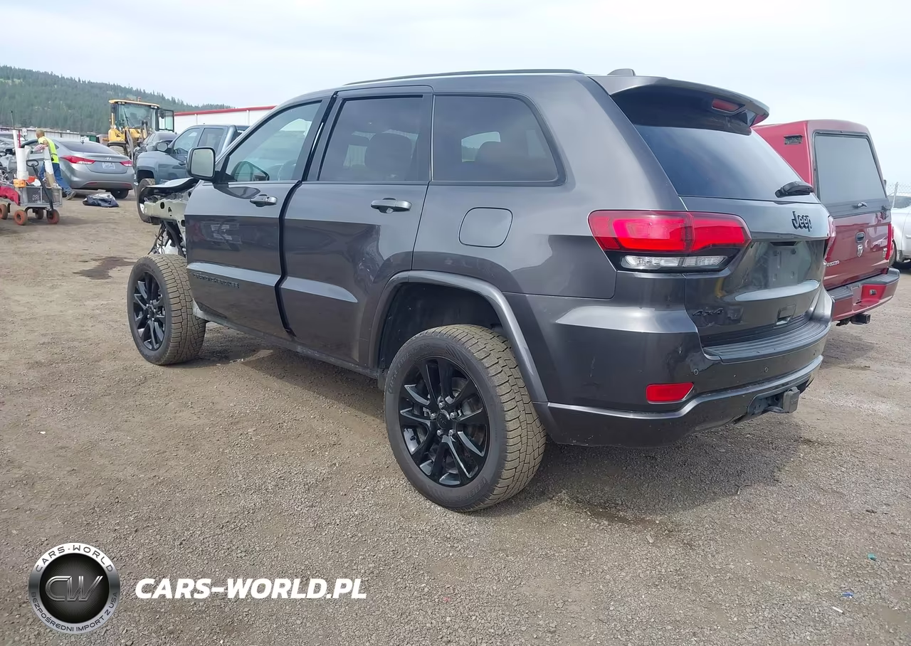 2021 Jeep Grand Cherokee Laredo X 4X4 VIN:1C4RJFAG7MC809289 - 3