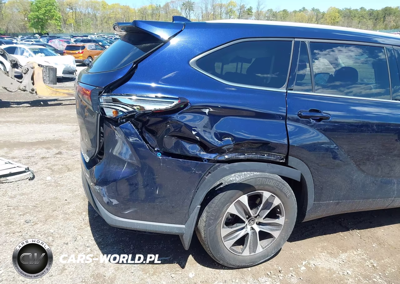 2022 Toyota Highlander Xle VIN:5TDGZRBH6NS257826 - 6