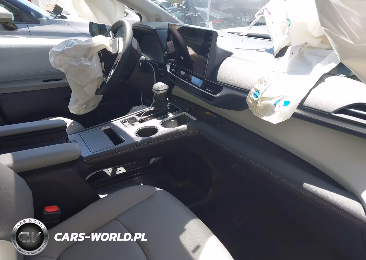 2026 Toyota Sienna Xle VIN:5TDYSKFC4TS242771 - 5