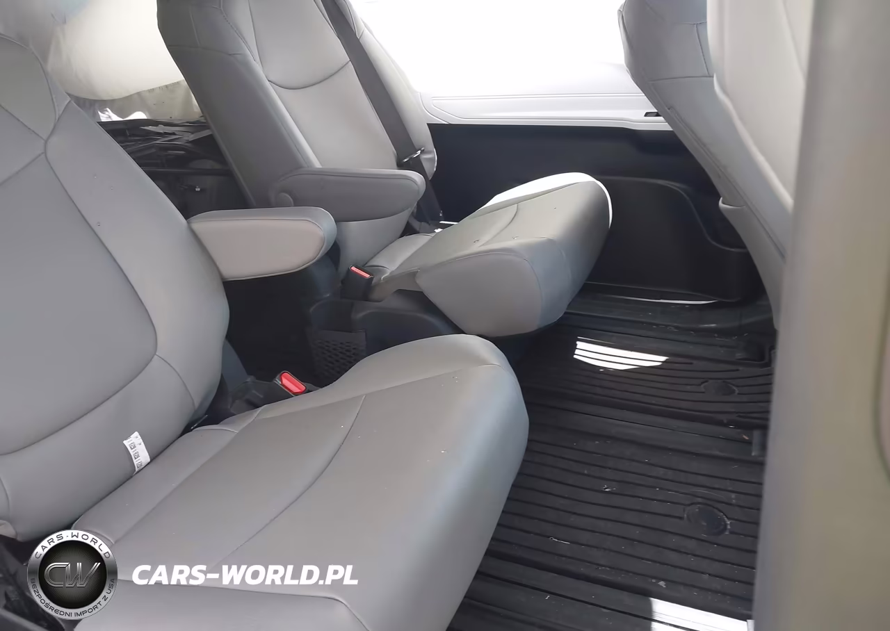 2026 Toyota Sienna Xle VIN:5TDYSKFC4TS242771 - 8