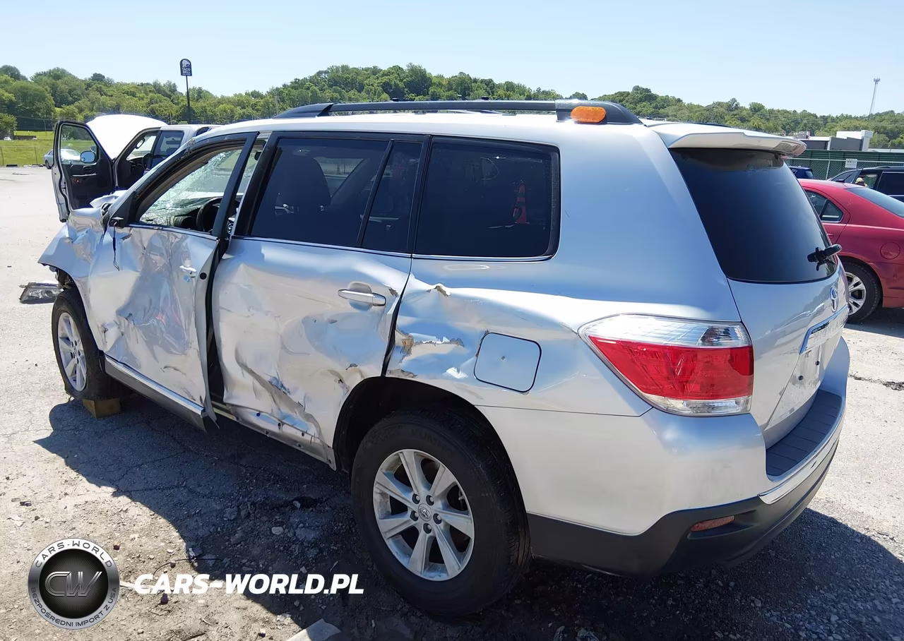 2013 Toyota Highlander Base Plus V6 VIN:5TDZK3EH9DS098627 - 3