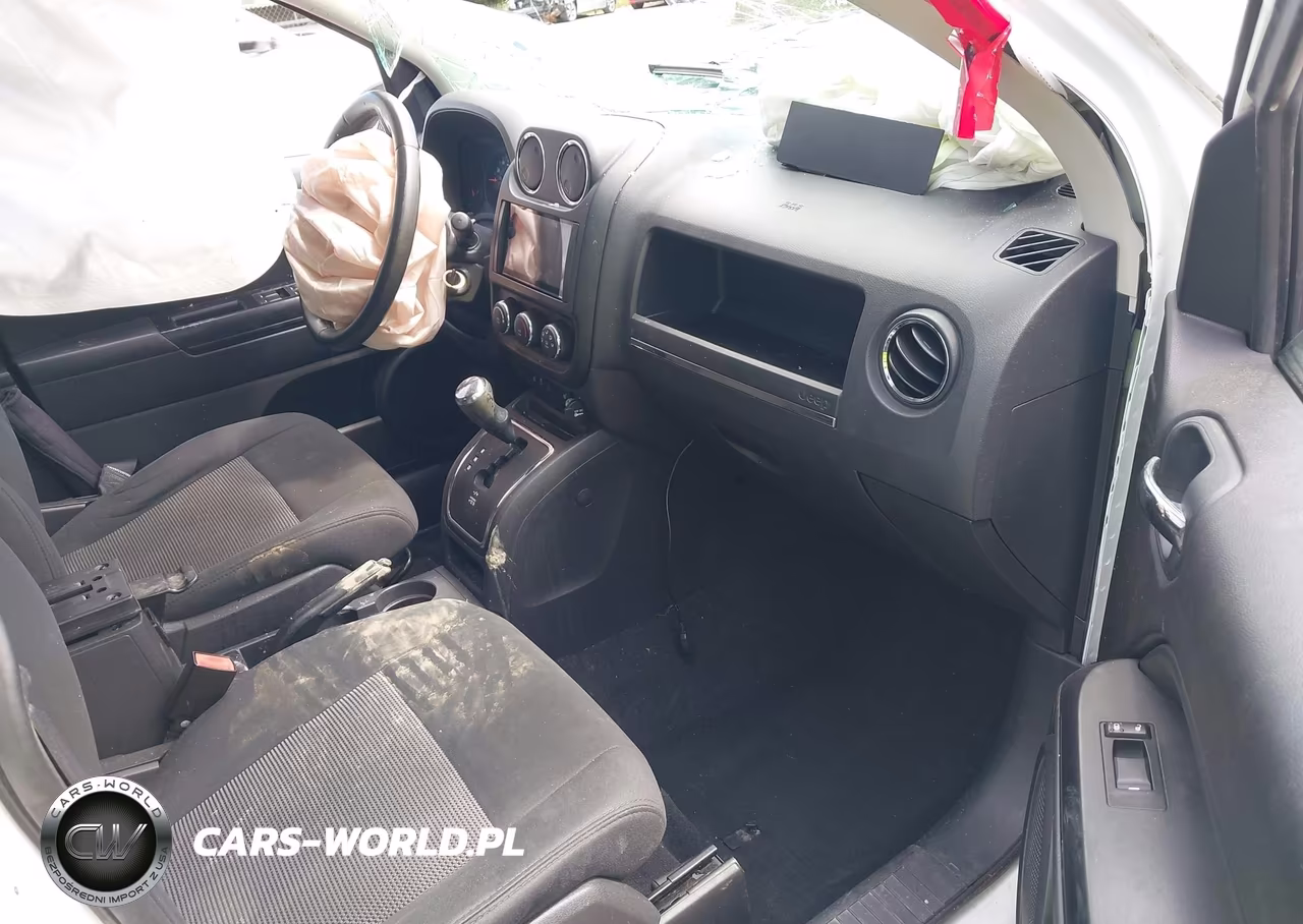 2011 Jeep Compass VIN:1J4NF1FB8BD244522 - 5