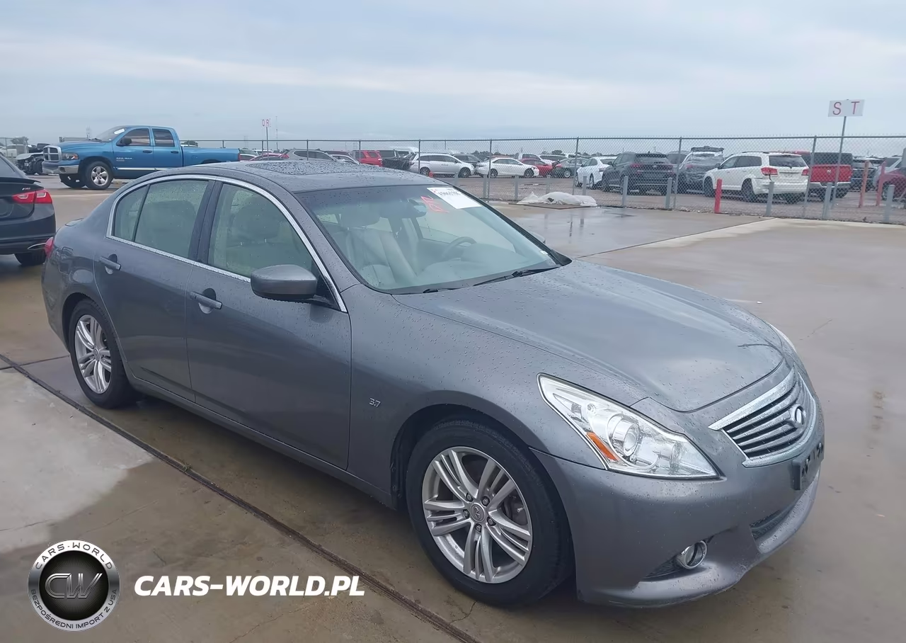 2015 Infiniti Q40
