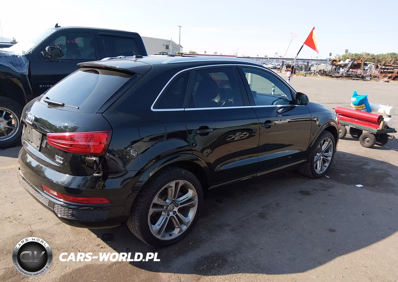 2016 Audi Q3 2.0T Premium Plus VIN:WA1GFCFS0GR001544 - 4