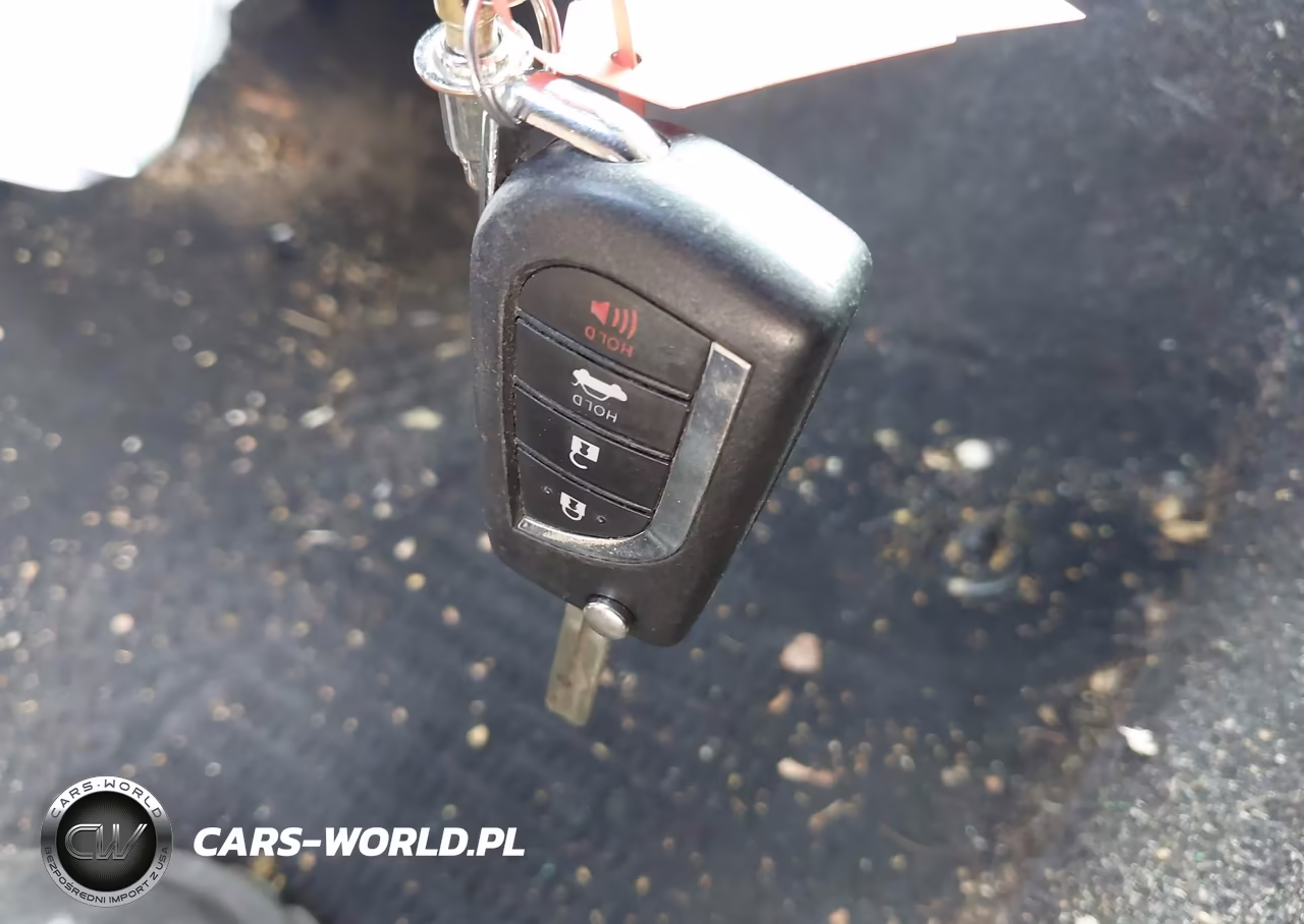 2021 Toyota Corolla Le VIN:5YFEPMAE8MP261780 - 11