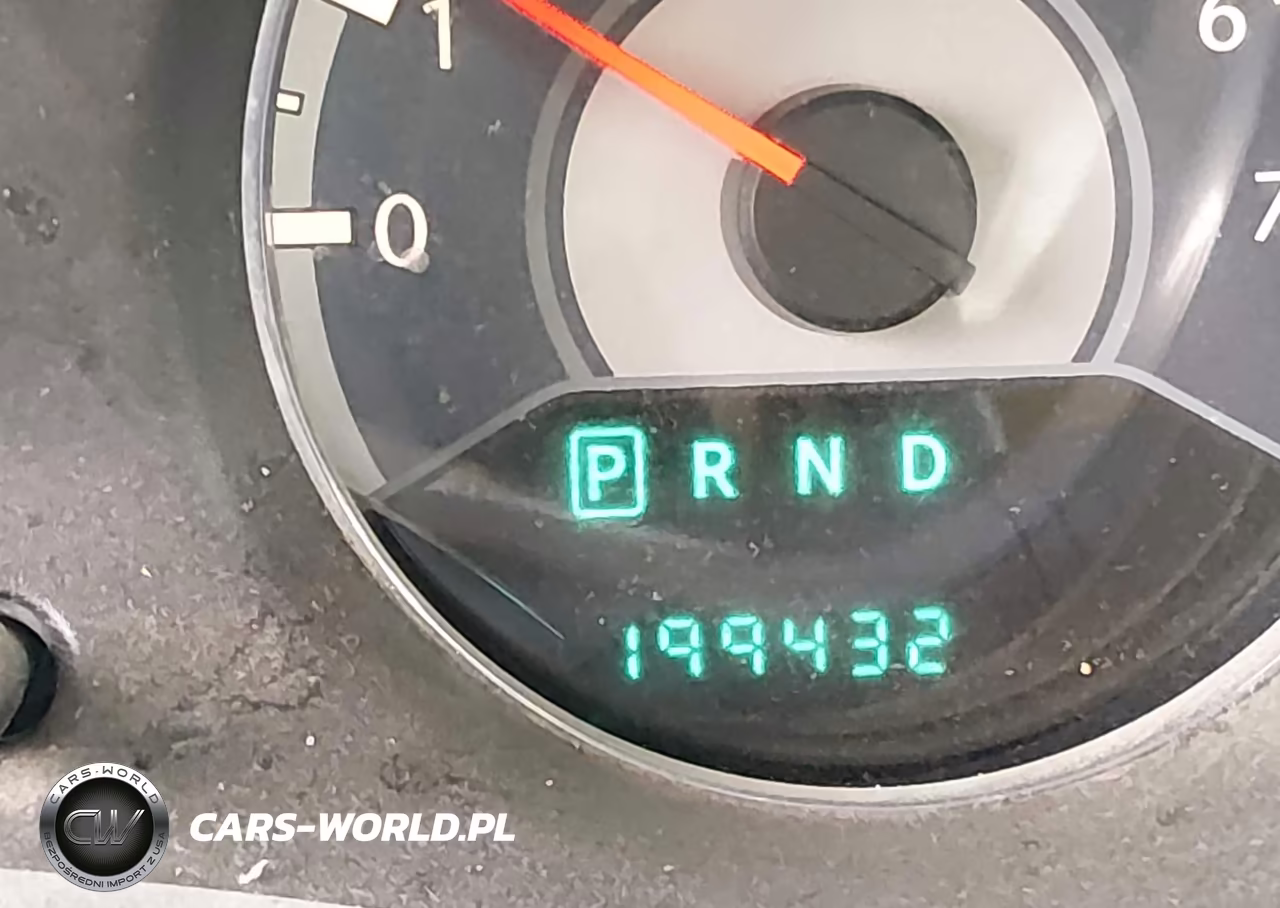 2014 Chrysler 200 Touring VIN:1C3CCBBB8EN177215 - 16