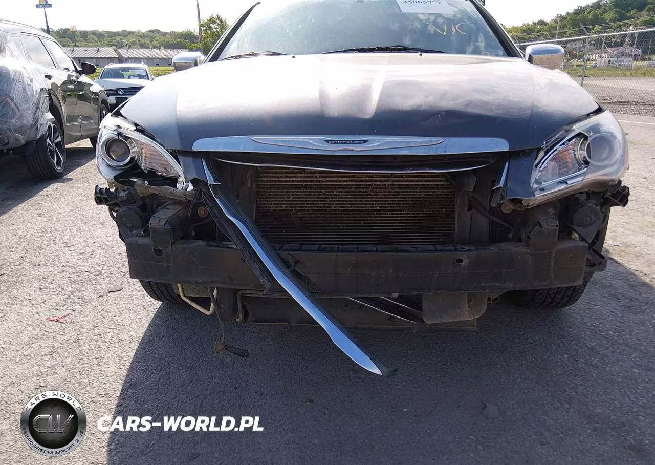 2014 Chrysler 200 Touring VIN:1C3CCBBB8EN177215 - 6